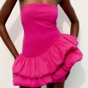 VOLUMINOUS ASYMMETRIC DRESS